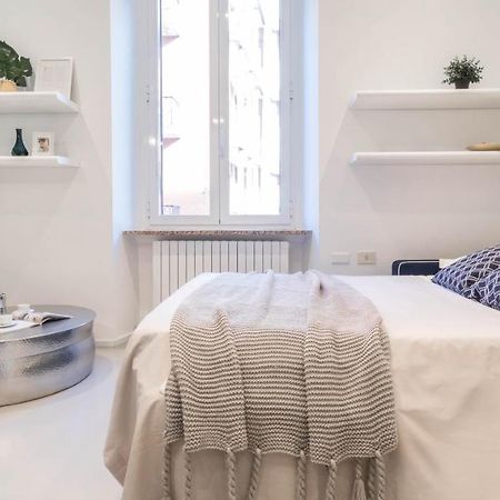 Joivy Spacious 1 Bedroom Apt Near S Agostino Metro Milaan Buitenkant foto