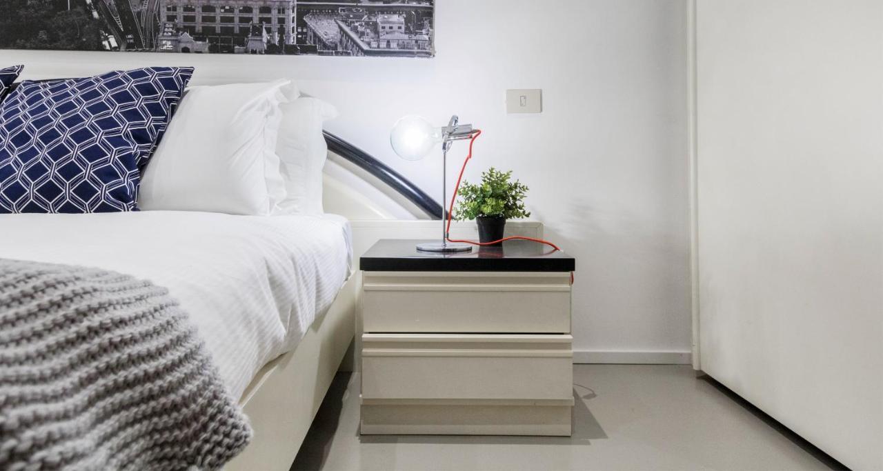 Joivy Spacious 1 Bedroom Apt Near S Agostino Metro Milaan Buitenkant foto
